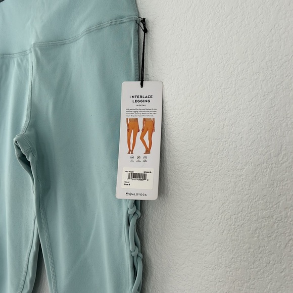 NWT ALO Yoga interlace legging cloud Small - Picture 4 of 4